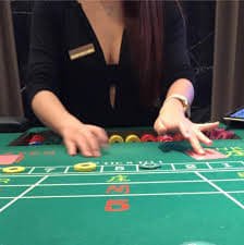 e8888